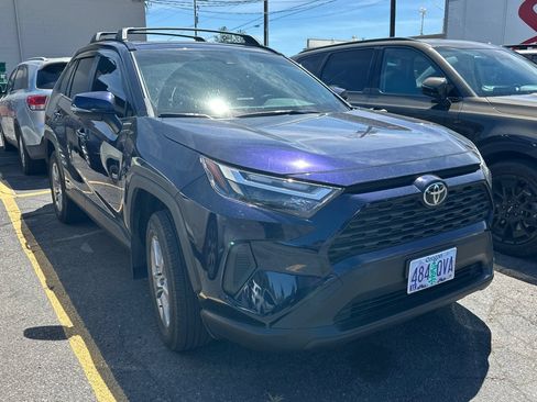 Used 2025 Toyota RAV4 XLE w/ Convenience Package AWD/4WD image 2
