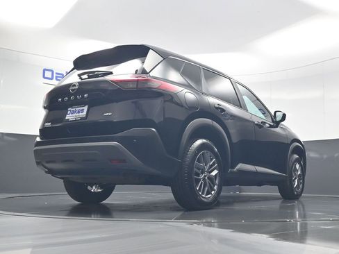 Used 2023 Nissan Rogue S AWD/4WD image 43