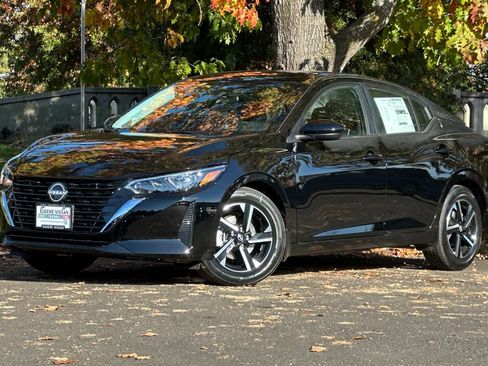 New 2025 Nissan Sentra SV image 1