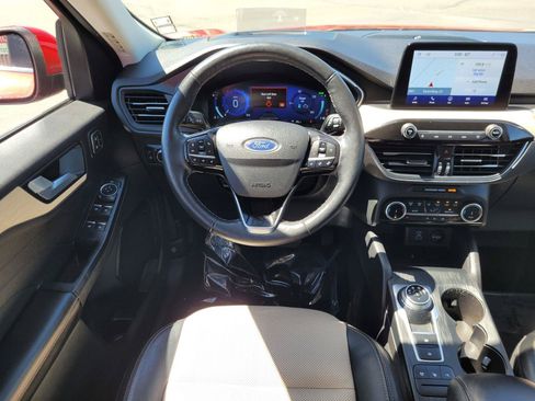 Used 2022 Ford Escape Titanium w/ Titanium Elite Package AWD/4WD image 19