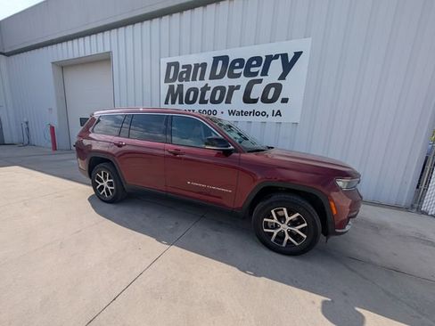 Used 2025 Jeep Grand Cherokee L Limited w/ Luxury Tech Group II AWD/4WD image 23