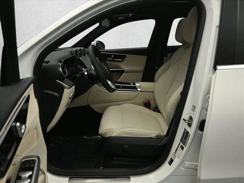 Certified 2026 Mercedes-Benz GLC 300 4MATIC image 9