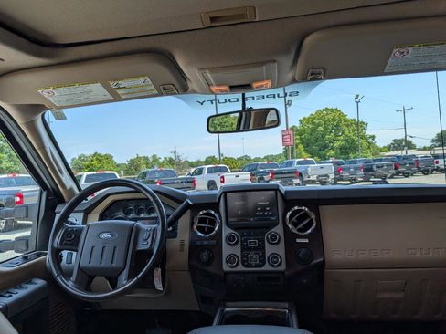 Used 2016 Ford F250 Lariat w/ Lariat Ultimate Package AWD/4WD image 20