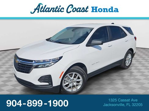 Used 2023 Chevrolet Equinox LS image 1