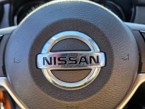 Used 2020 Nissan Rogue SV image 27