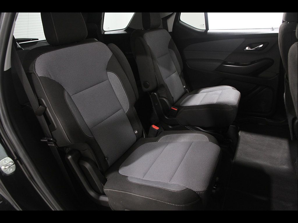 Used 2018 Chevrolet Traverse LT AWD/4WD image 18