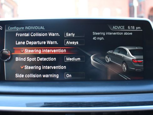 Used 2016 BMW 750i xDrive 4dr Sdn 750i xDrive AWD image 32