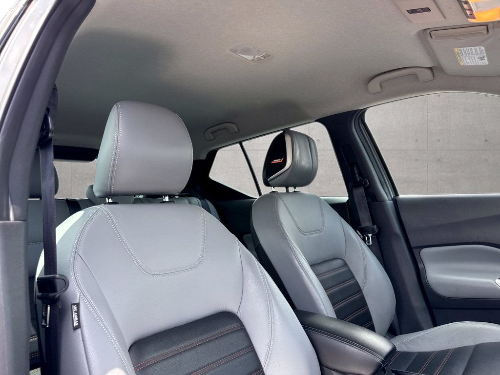 Used 2021 Nissan Kicks SR w/ SR Premium Package FWD image 7