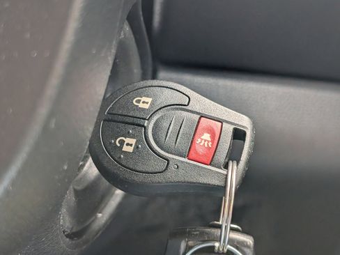 Used 2014 Nissan Rogue S image 14