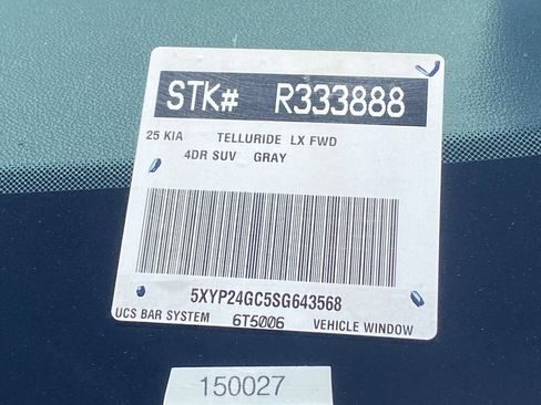 Used 2025 Kia Telluride LX FWD image 37