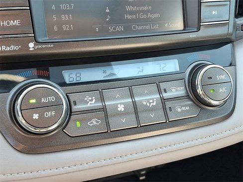 Used 2015 Toyota RAV4 XLE image 17