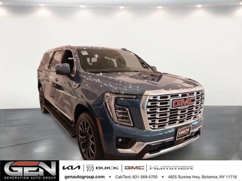 Used 2025 GMC Yukon XL Denali w/ Denali Reserve Package AWD/4WD image 1