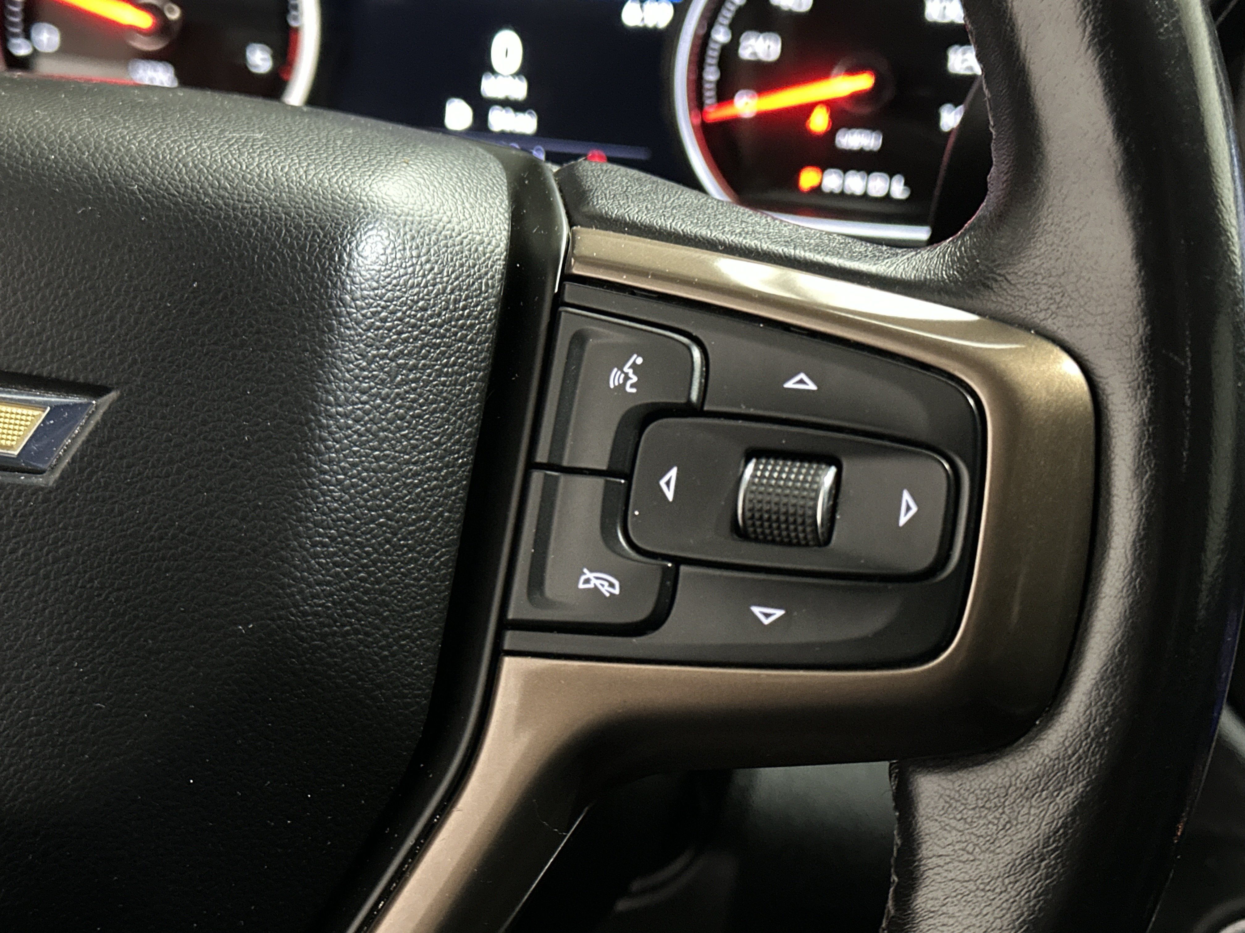 Used 2022 Chevrolet Silverado 3500 High Country AWD/4WD image 35