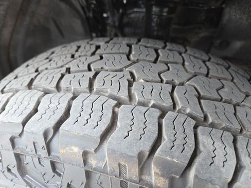 Used 2021 Toyota RAV4 XLE image 8