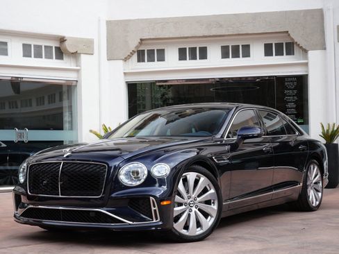New 2026 Bentley Flying Spur Plug-In Hybrid image 9