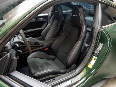 Certified 2026 Porsche 911 GT3 RWD image 5