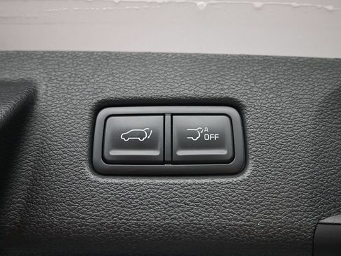 Used 2025 Kia Telluride S FWD image 23