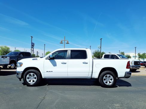Used 2022 RAM 1500 Laramie AWD/4WD image 3