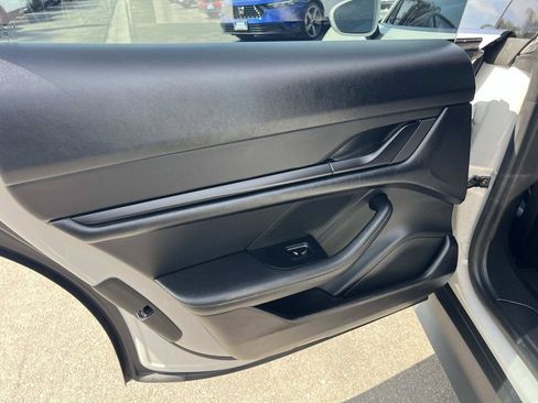 Used 2024 Porsche Taycan RWD image 21