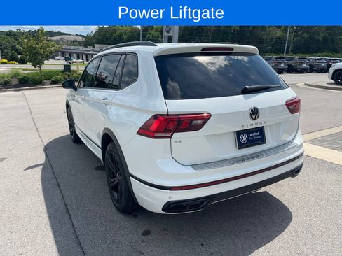 Certified 2023 Volkswagen Tiguan SE R-Line FWD image 8