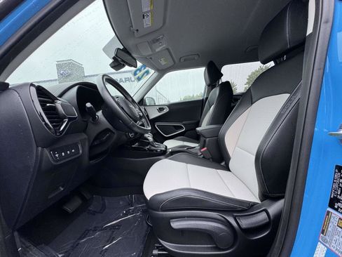 Used 2023 Kia Soul GT-Line FWD image 14