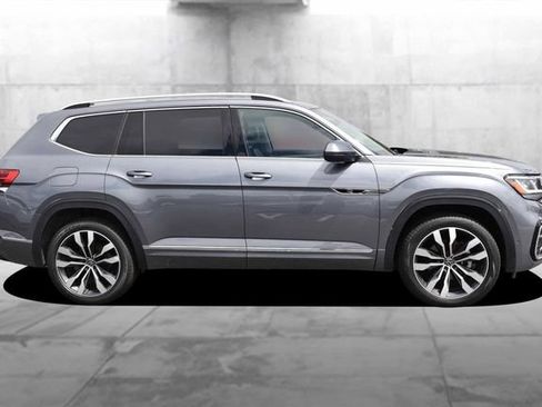 Certified 2023 Volkswagen Atlas SEL Premium AWD/4WD image 5