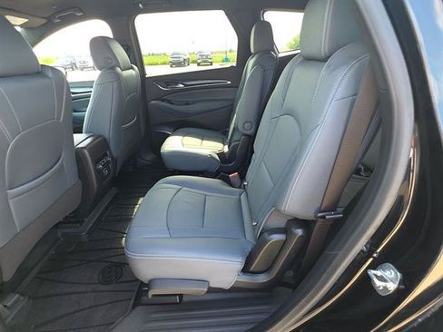 Used 2023 Buick Enclave Essence FWD image 16
