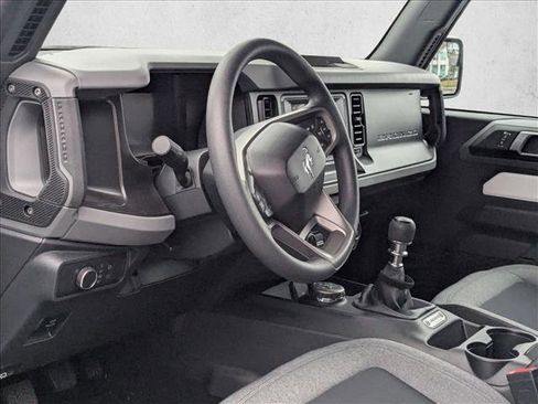 Used 2022 Ford Bronco 2-Door image 2