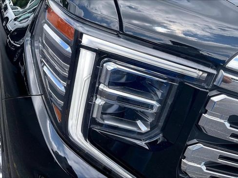 Used 2024 GMC Sierra 1500 Denali w/ Denali Reserve Package AWD/4WD image 35