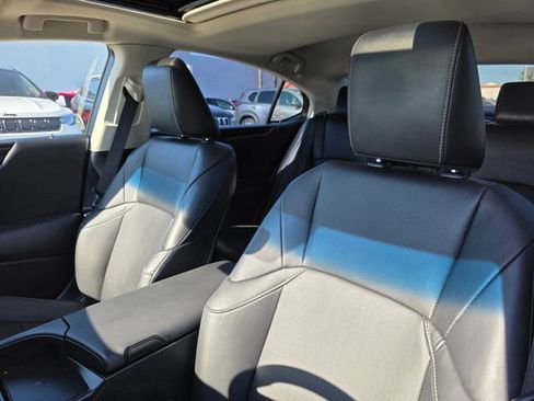 Used 2024 Lexus ES 300h w/ Premium Package image 11