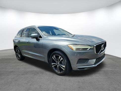 Used 2018 Volvo XC60 T5 Momentum w/ Vision Package AWD/4WD image 19