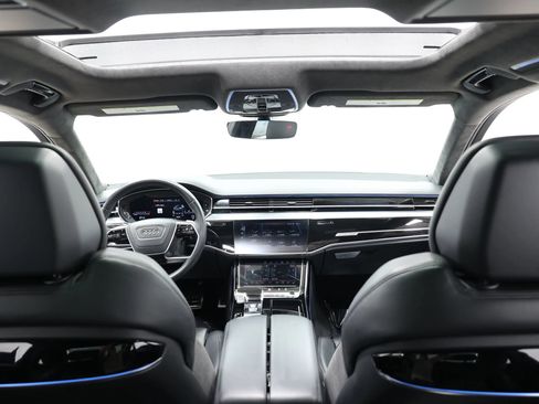 Used 2020 Audi S8 L w/ S8 Executive Package AWD/4WD image 22