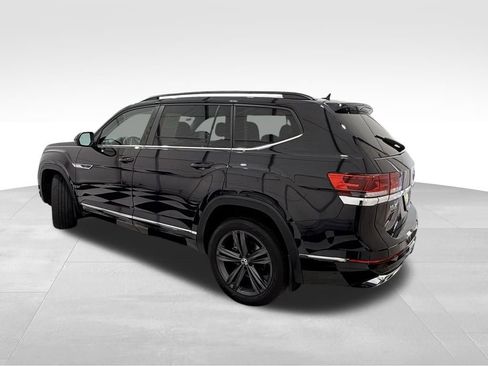 Used 2021 Volkswagen Atlas SE image 2