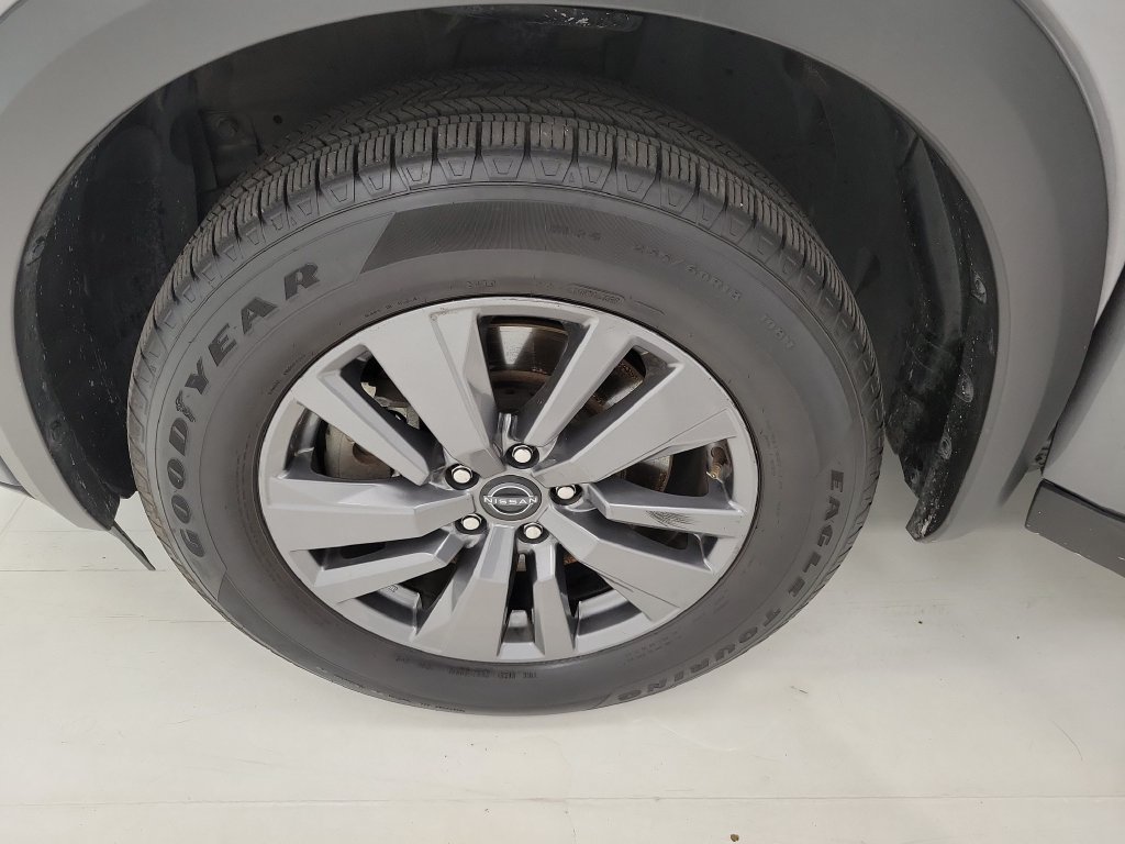 Used 2024 Nissan Pathfinder SV FWD image 9