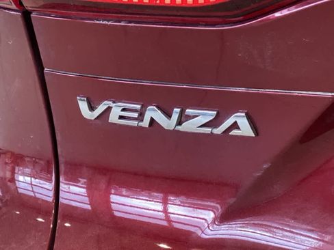 Used 2021 Toyota Venza XLE w/ Softex Package image 11