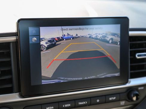 Certified 2026 Hyundai Venue SEL FWD image 25