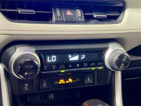 Used 2025 Toyota RAV4 XLE Premium w/ Weather Package AWD/4WD image 26