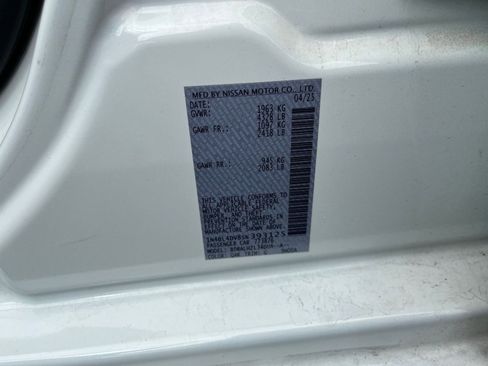 Used 2025 Nissan Altima 2.5 SV FWD image 9