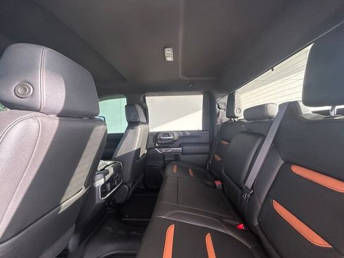 Used 2022 GMC Sierra 2500 AT4 AWD/4WD image 13