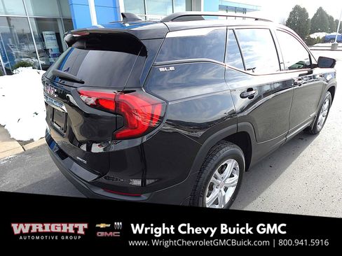 Used 2020 GMC Terrain SLE w/ Driver Convenience Package image 3