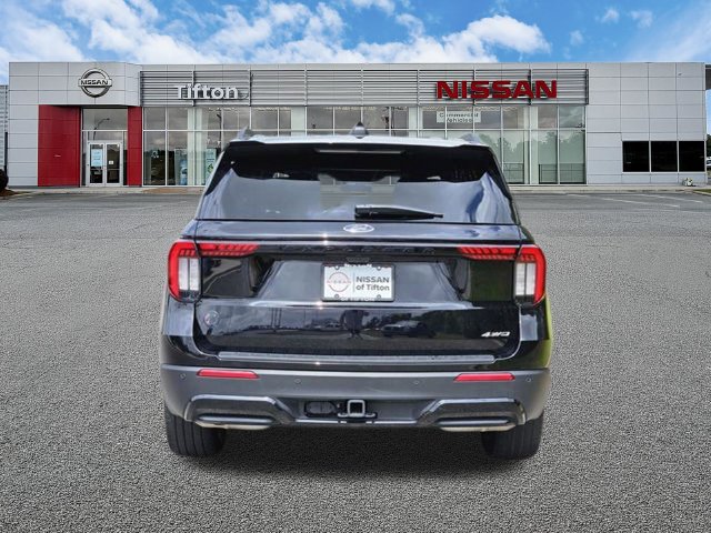 Used 2025 Ford Explorer ST-Line w/ ST-Line Street Pack AWD/4WD image 5