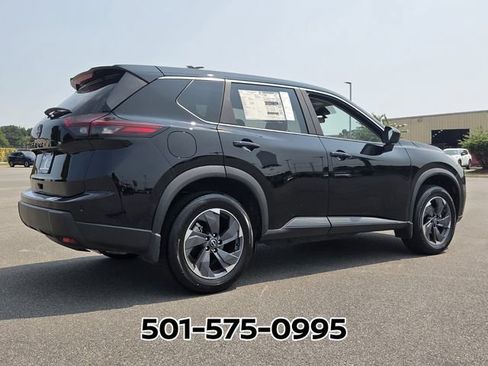 Used 2026 Nissan Rogue SV FWD image 5
