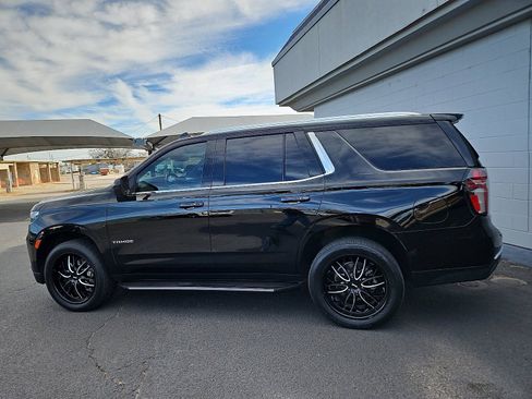Used 2021 Chevrolet Tahoe LT image 2