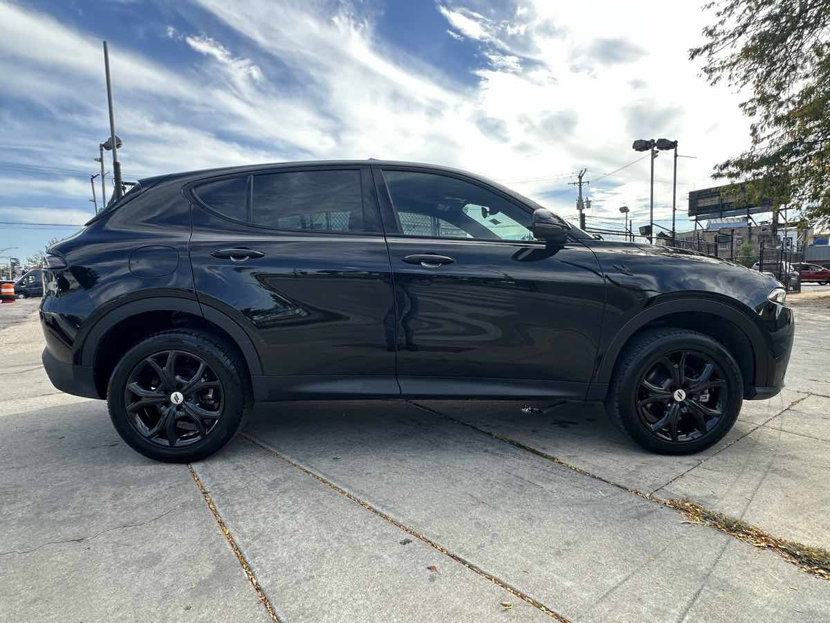 Used 2024 Dodge Hornet GT w/ GT Blacktop Package AWD/4WD image 4