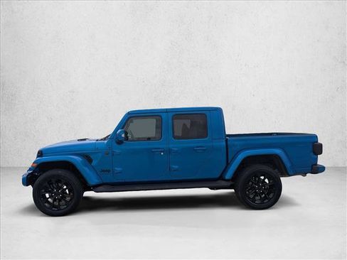 Used 2023 Jeep Gladiator Overland image 9