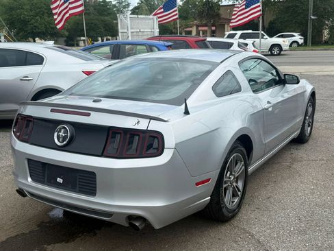 Used 2013 Ford Mustang Premium image 6