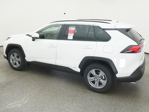 New 2025 Toyota RAV4 LE image 4