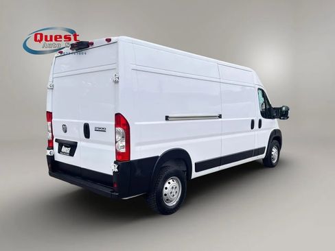 Used 2023 RAM ProMaster 2500 FWD image 3