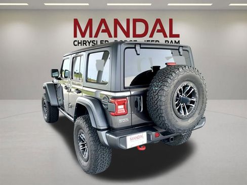 Used 2024 Jeep Wrangler Unlimited Rubicon w/ XTREMEE 35" Tire Package AWD/4WD image 8
