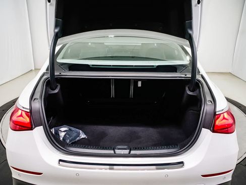Used 2026 Mercedes-Benz E 350 Sedan image 27